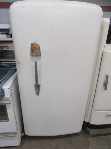 1953 Gibson Refrigerator - Antique Appliances