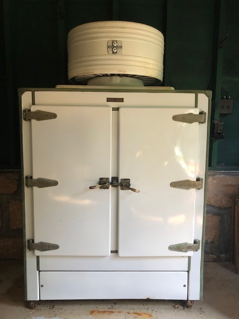 1930s GE monitor top refrigerator, 2 door - Refrigerators for sale